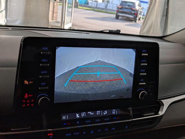 2022 Toyota Sienna XLE 8 Passenger