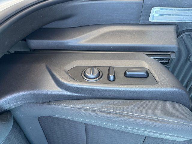2021 Chevrolet Silverado 1500 4WD Crew Cab Short Bed LT