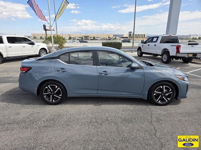 2024 Nissan Sentra SV Xtronic CVT