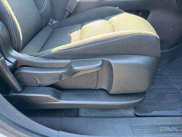 2024 GMC Terrain FWD SLE