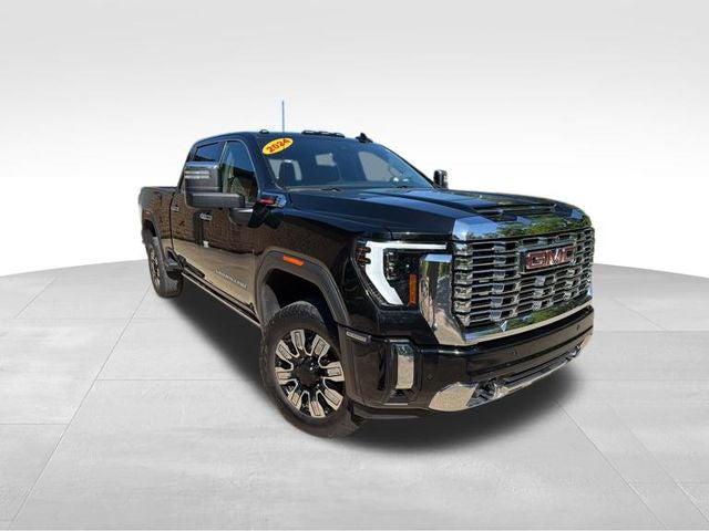 2024 GMC Sierra 2500HD 4WD Crew Cab Standard Bed Denali