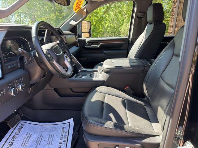 2024 GMC Sierra 2500HD 4WD Crew Cab Standard Bed Denali