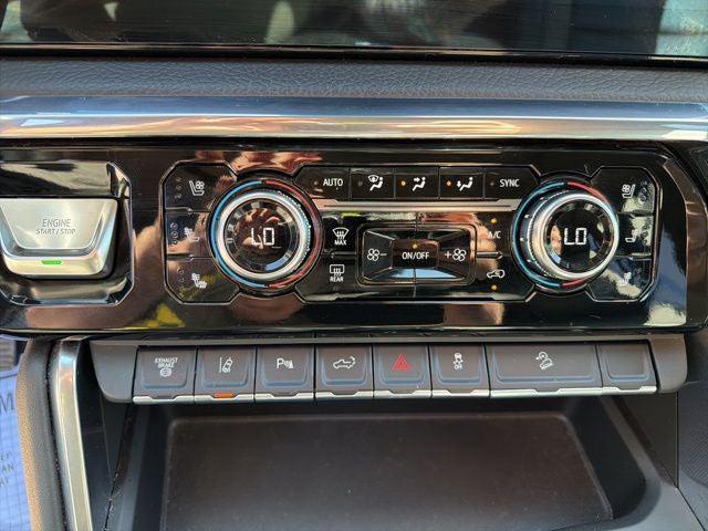 2024 GMC Sierra 2500HD 4WD Crew Cab Standard Bed Denali