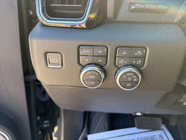 2024 GMC Sierra 2500HD 4WD Crew Cab Standard Bed Denali