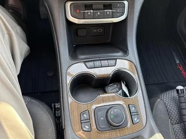 2021 GMC Acadia FWD SLE