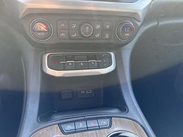 2021 GMC Acadia FWD SLE