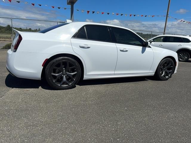 2022 Chrysler 300 S