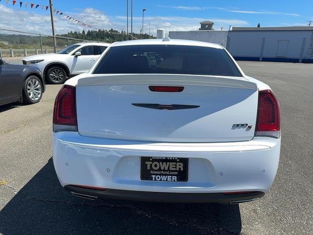 2022 Chrysler 300 S