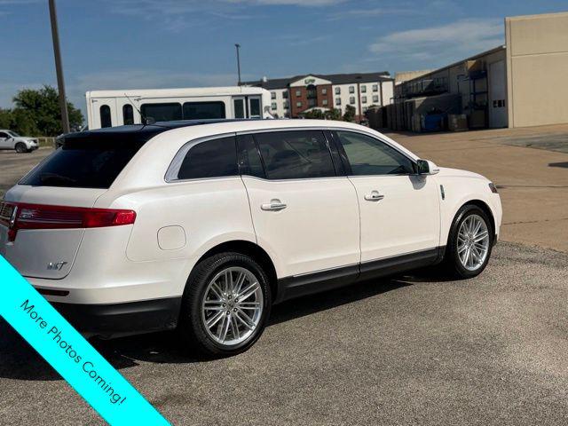 2018 Lincoln MKT Reserve