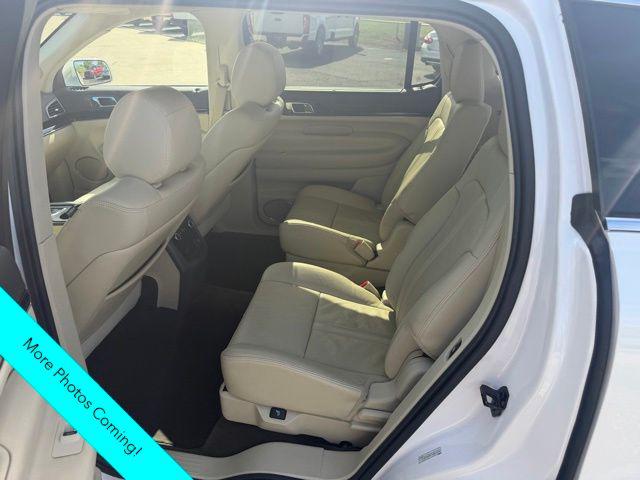 2018 Lincoln MKT Reserve