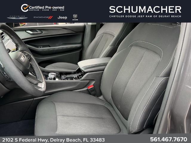 2023 Jeep Grand Cherokee L Laredo 4x4