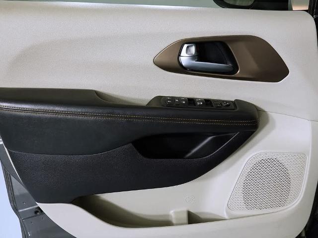 2017 Chrysler Pacifica LX