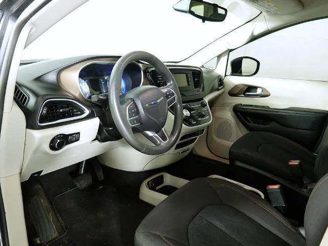 2017 Chrysler Pacifica LX