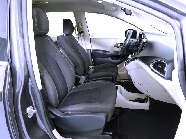 2017 Chrysler Pacifica LX