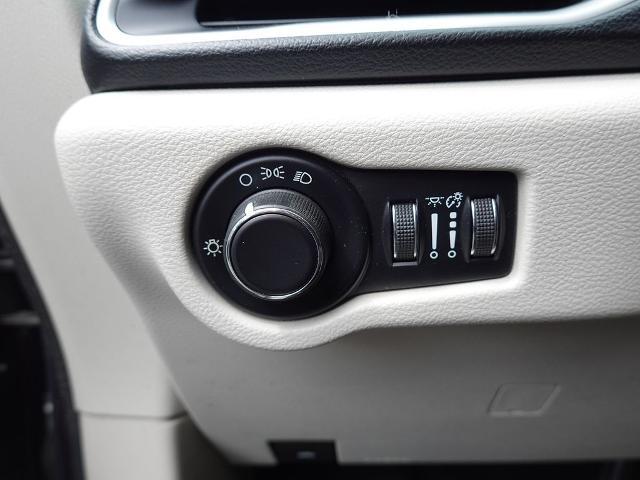 2017 Chrysler Pacifica LX