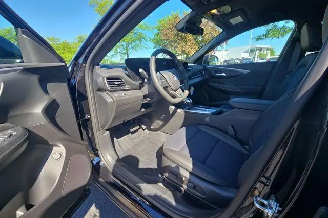2026 Buick NV Preferred FWD