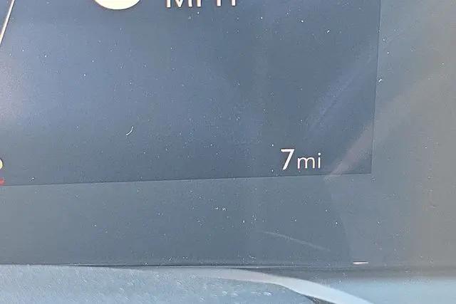 2026 Buick NV Preferred FWD