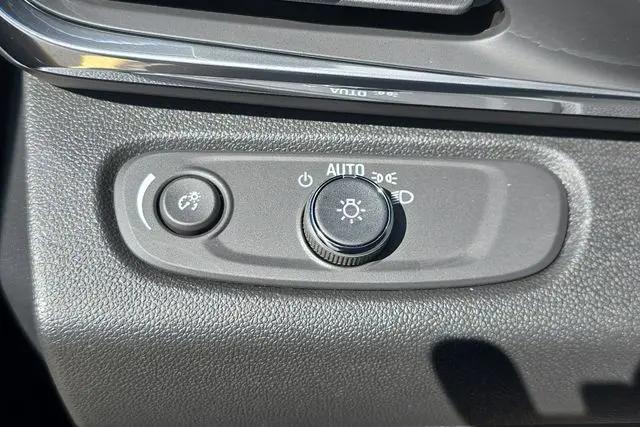 2026 Buick NV Preferred FWD