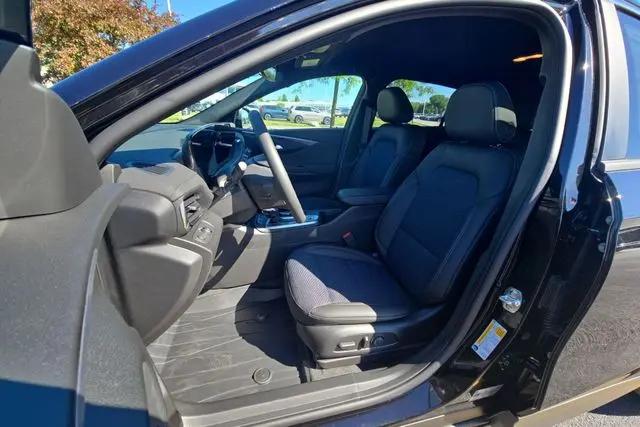 2026 Buick NV Preferred FWD