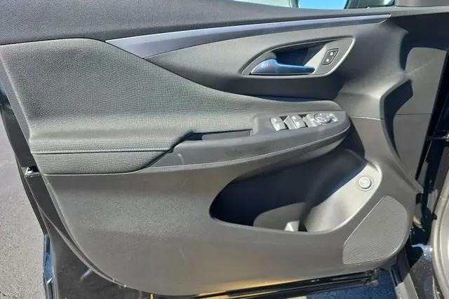 2026 Buick NV Preferred FWD