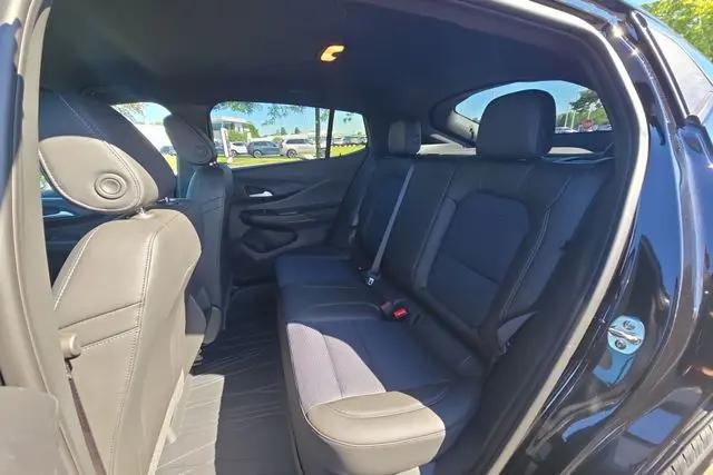 2026 Buick NV Preferred FWD
