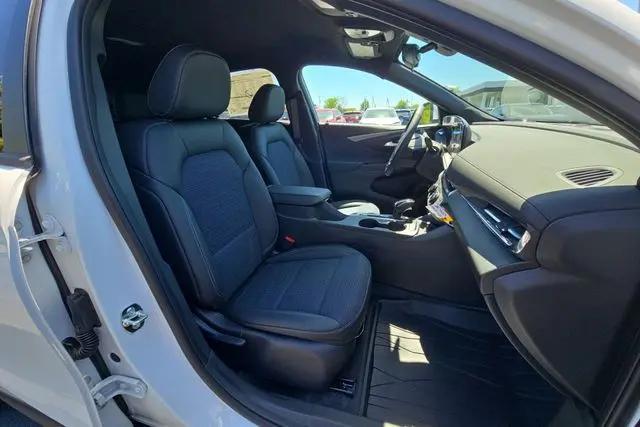 2026 Buick NV Preferred FWD