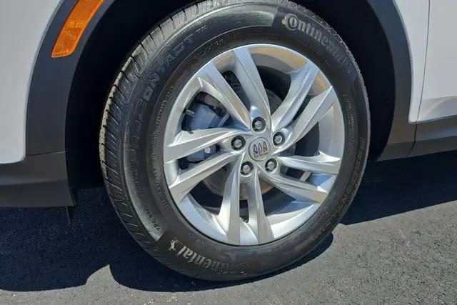 2026 Buick NV Preferred FWD