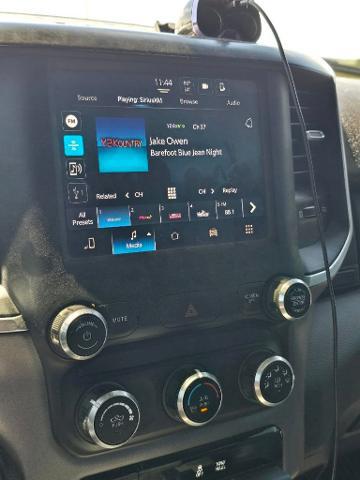 2022 Ram 1500 Big Horn Crew Cab 4x4 5'7" Box