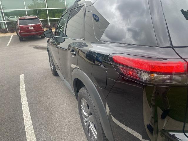 2025 Nissan Pathfinder SV FWD