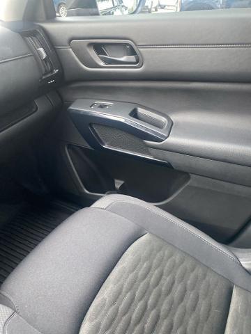 2025 Nissan Pathfinder SV FWD