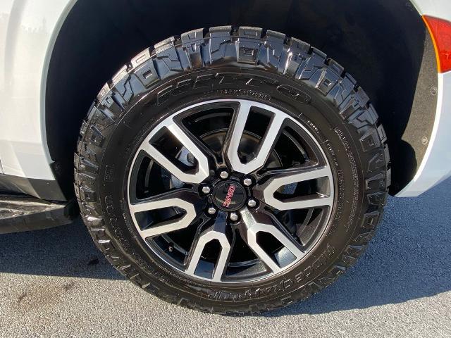 2024 GMC Yukon 4WD AT4