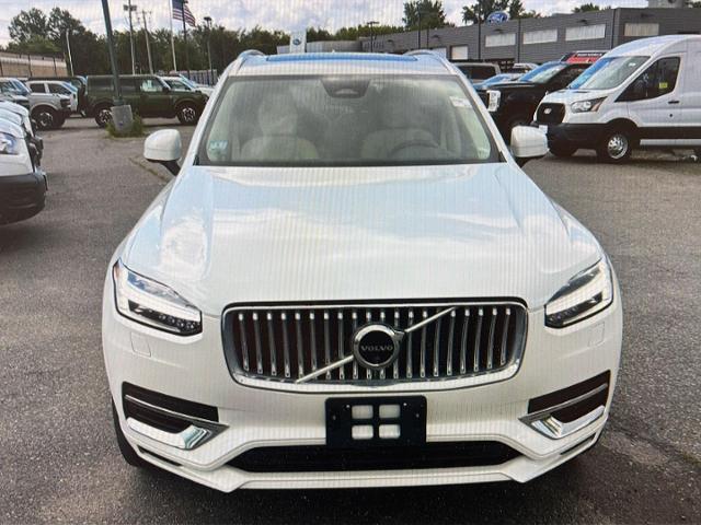 2024 Volvo XC90 Recharge T8 Plus 6-Seater