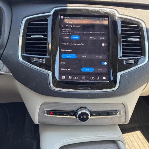 2024 Volvo XC90 Recharge T8 Plus 6-Seater