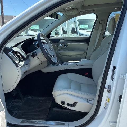 2024 Volvo XC90 Recharge T8 Plus 6-Seater
