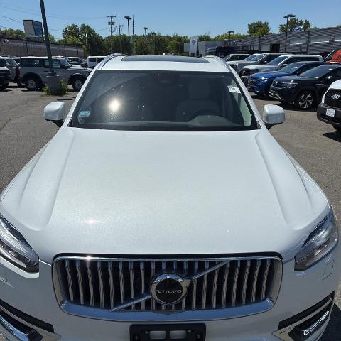 2024 Volvo XC90 Recharge T8 Plus 6-Seater
