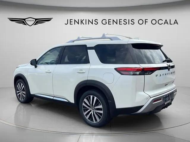 2022 Nissan Pathfinder Platinum 2WD