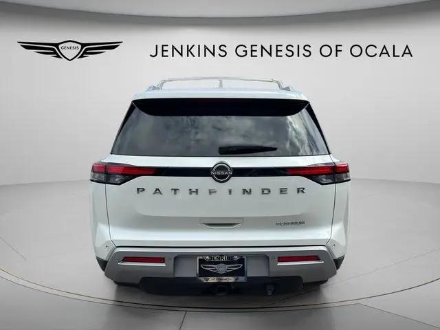 2022 Nissan Pathfinder Platinum 2WD
