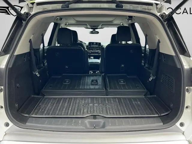 2022 Nissan Pathfinder Platinum 2WD