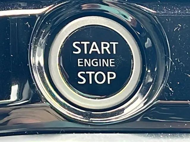 2022 Nissan Pathfinder Platinum 2WD
