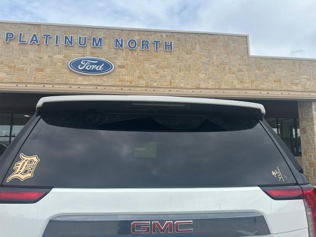 2023 GMC Yukon XL 4WD AT4