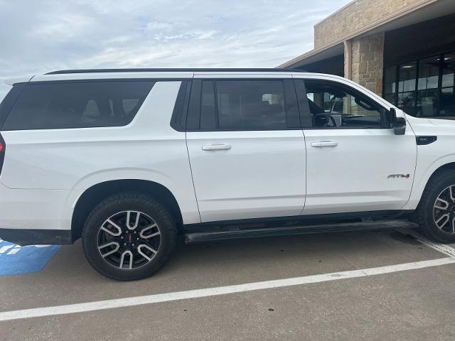 2023 GMC Yukon XL 4WD AT4