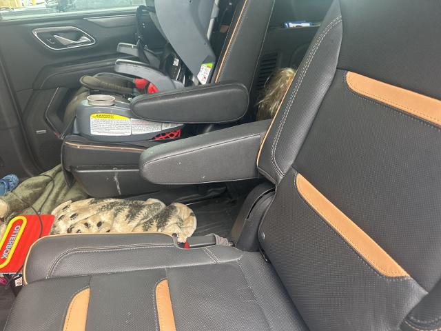2023 GMC Yukon XL 4WD AT4