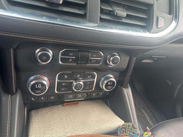 2023 GMC Yukon XL 4WD AT4