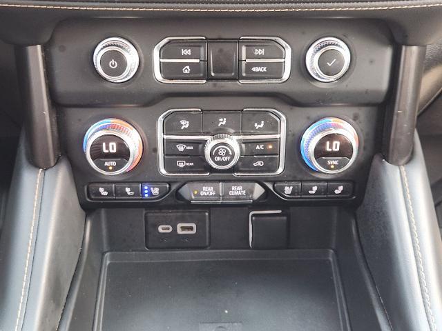 2023 GMC Yukon XL 4WD AT4