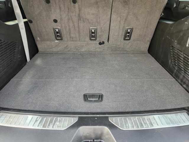 2023 GMC Yukon XL 4WD AT4