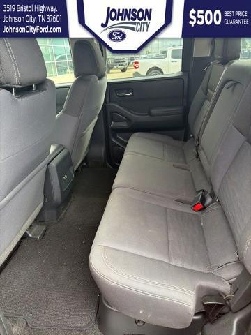2022 Nissan Frontier Crew Cab SV 4x4