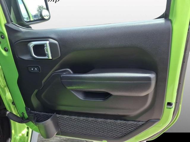 2025 Jeep Wrangler 4-Door Summit 4x4