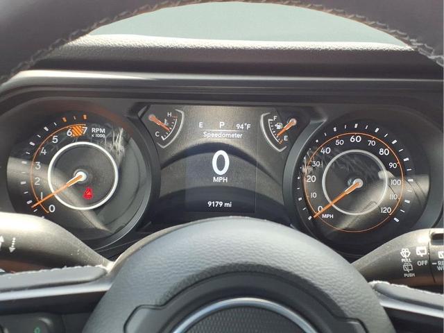2025 Jeep Wrangler 4-Door Summit 4x4