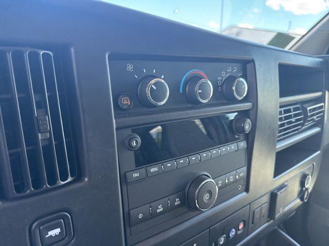 2025 Chevrolet Express Passenger RWD 3500 Extended Wheelbase LT