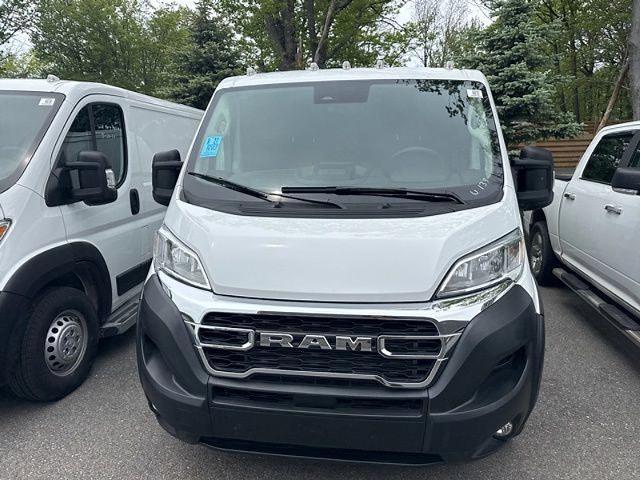 2025 Ram ProMaster 2500 Cargo Van Tradesman Low Roof 136" WB w/Pass Seat